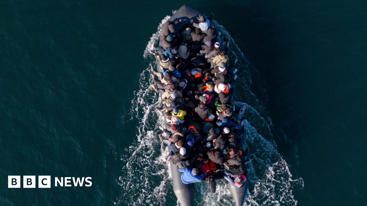 People smugglers to see finances targeted by UK