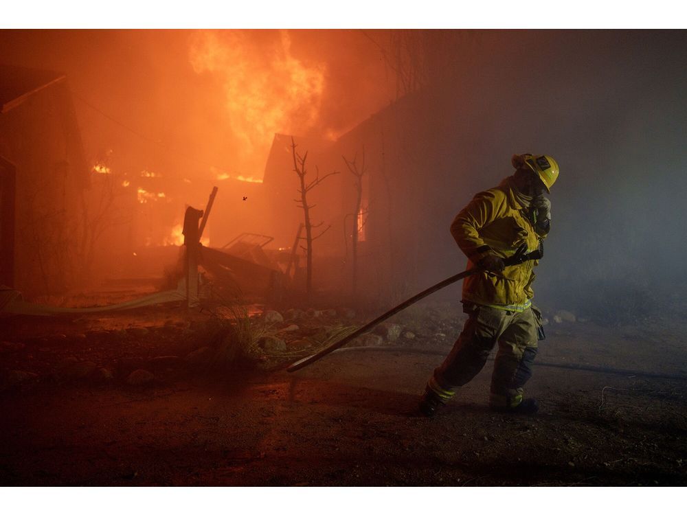 Southern California Edison Bonds Widen Amid Wildfires in LA Area