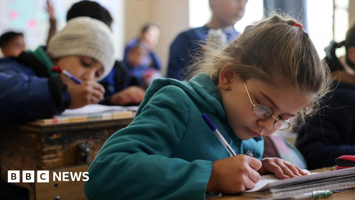 Syria: New government's school curriculum changes spark concern