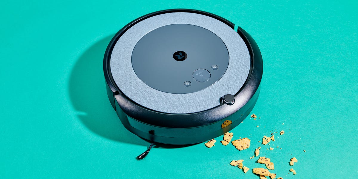 This Smart Robot Vacuum Is the Best Addition to My Home