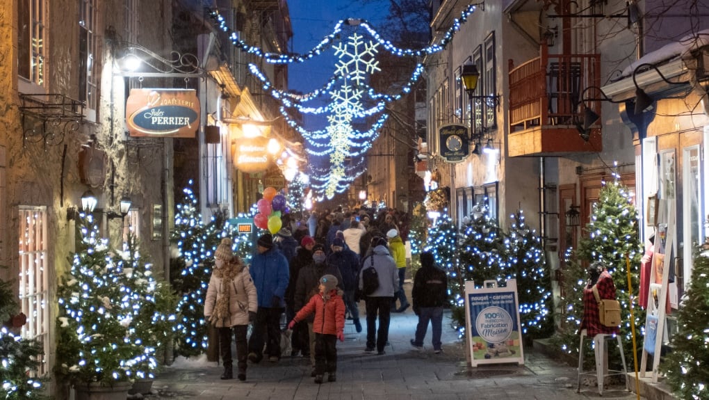 What's open and closed on New Year's Day in Canada